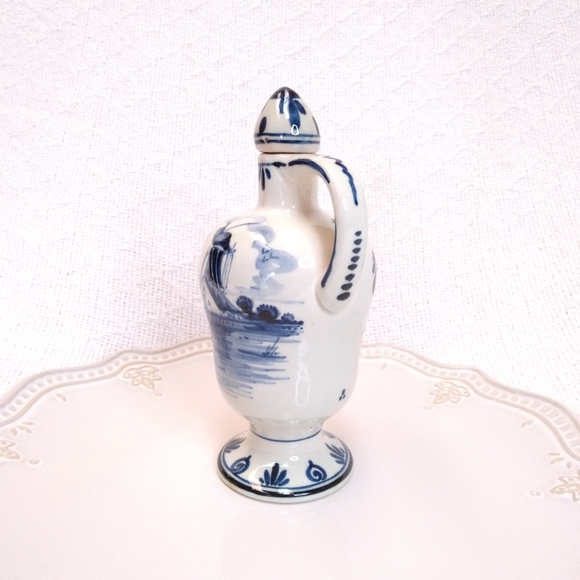 Vintage Windmill Hand-Painted Dutch Decanter - Picture 2 of 10